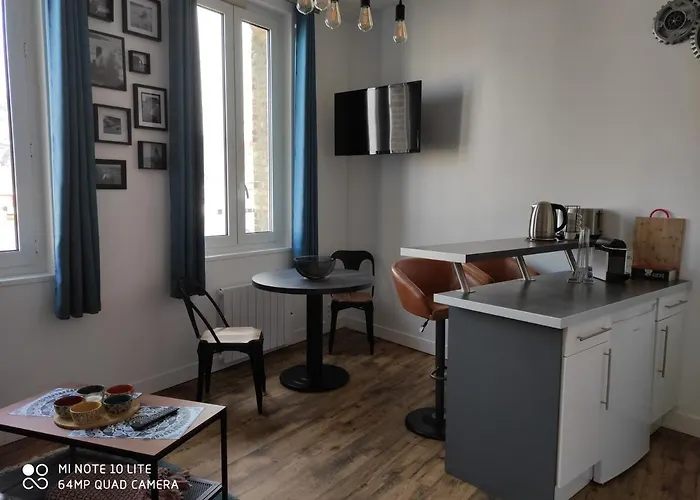 L' Albatros Vue Sur Le Port