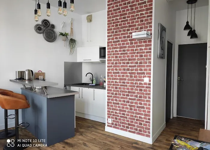 L' Albatros Vue Sur Le Port